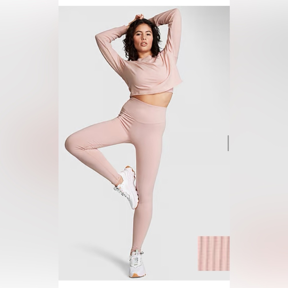 VS Pink seamless soft contour leggings NWT
